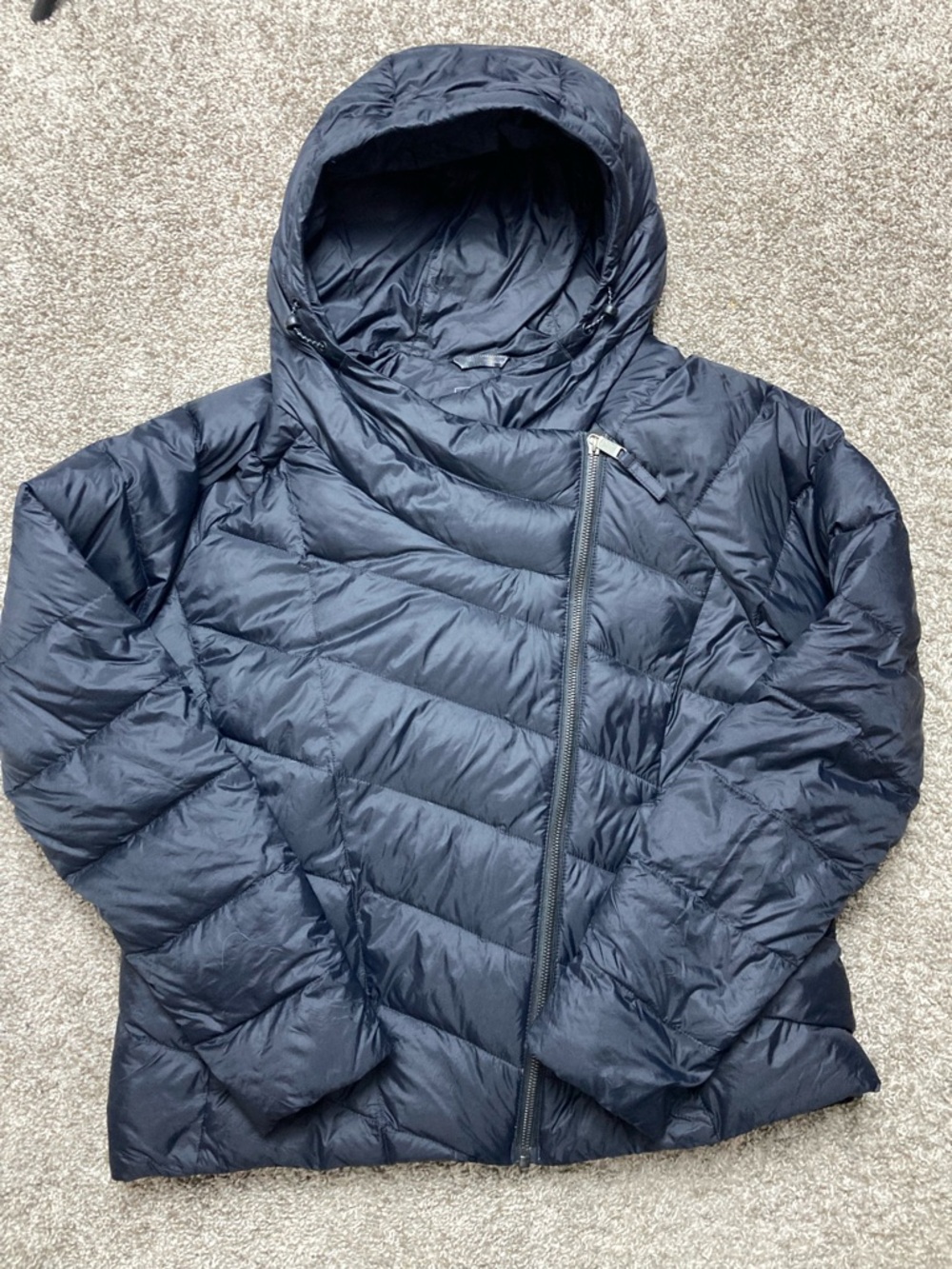 L.L. Bean Boundless Puffer Jacket Women’s Medium Black